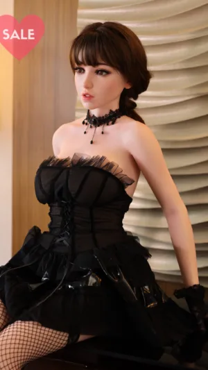 Gynoid Model 9 - Elina